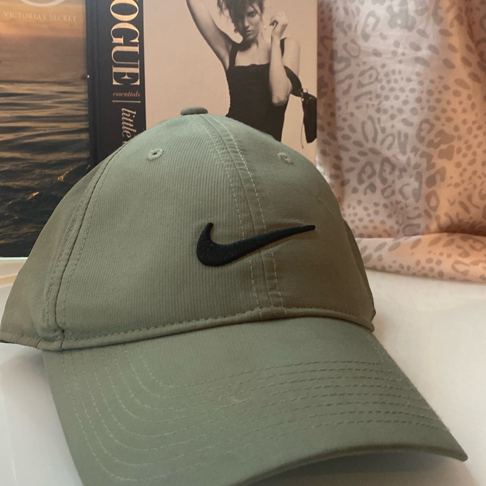 Green Nike hat